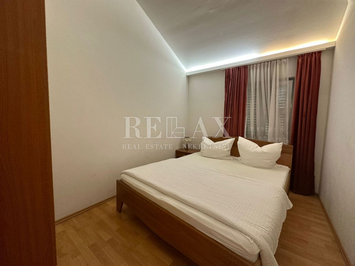 Crikvenica - Casa nel centro più ampio con 7 appartamenti