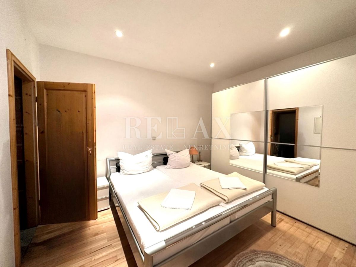 Crikvenica - Casa nel centro più ampio con 7 appartamenti