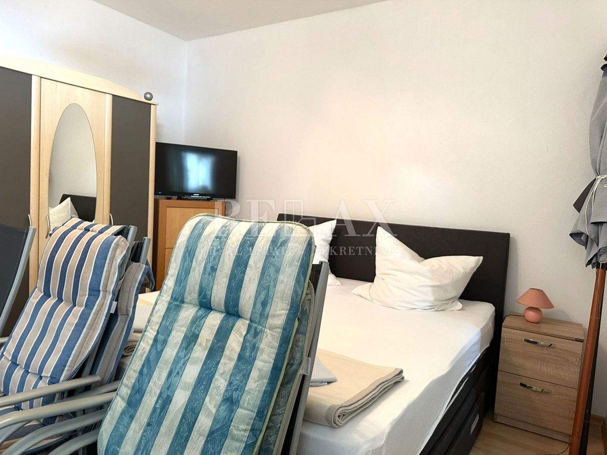 Crikvenica - Casa nel centro più ampio con 7 appartamenti