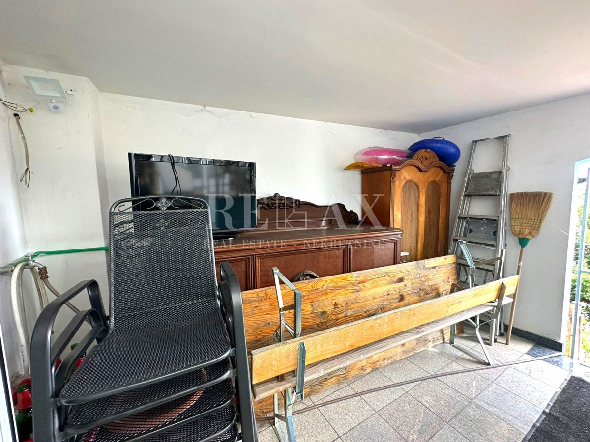 Crikvenica - Casa nel centro più ampio con 7 appartamenti