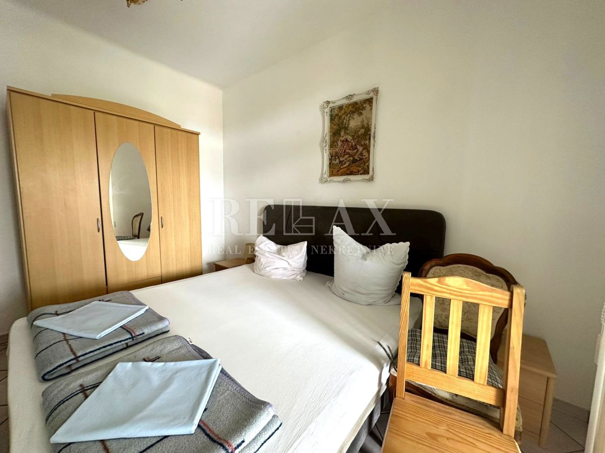 Crikvenica - Casa nel centro più ampio con 7 appartamenti