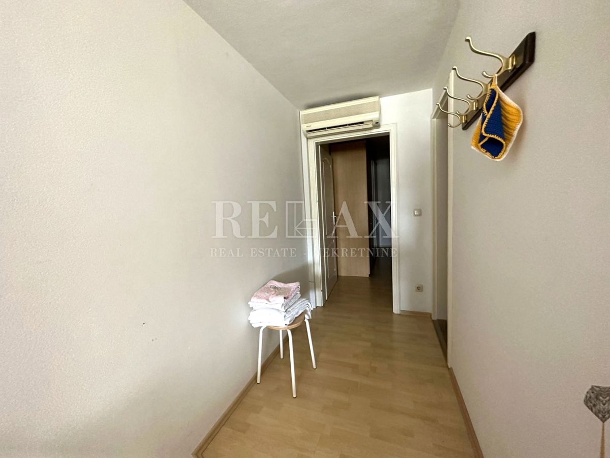 Crikvenica - Casa nel centro più ampio con 7 appartamenti