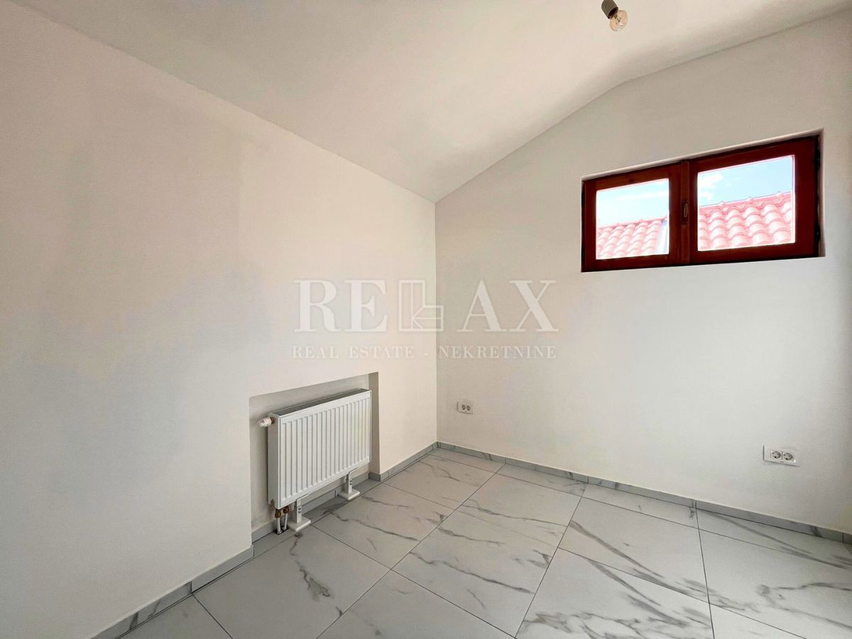 Novi Vinodolski - Nuova Costruzione con 3 Appartamenti 