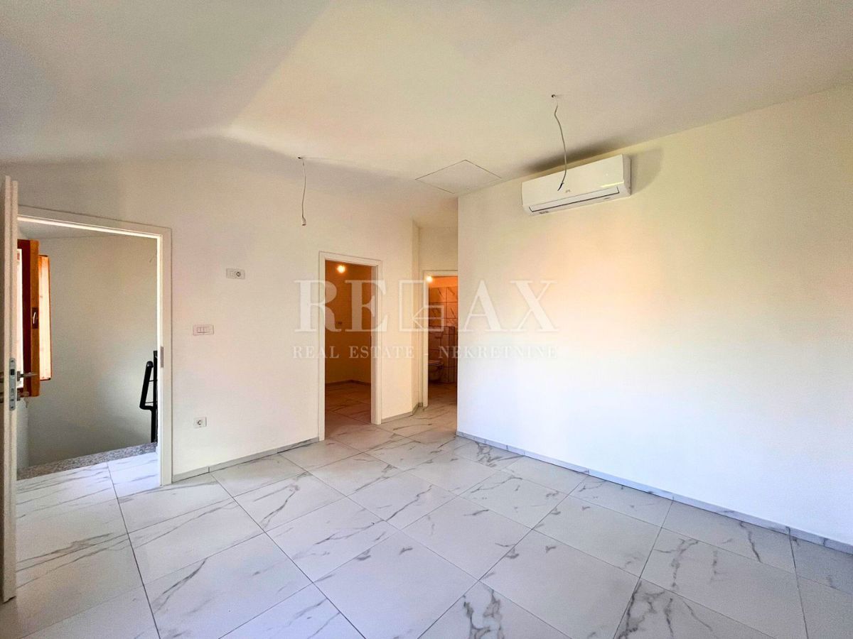 Novi Vinodolski - Nuova Costruzione con 3 Appartamenti 