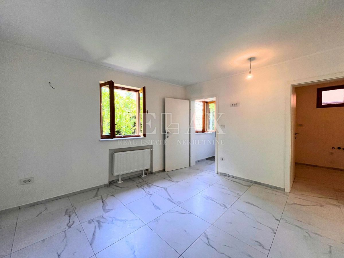 Novi Vinodolski - Nuova Costruzione con 3 Appartamenti 