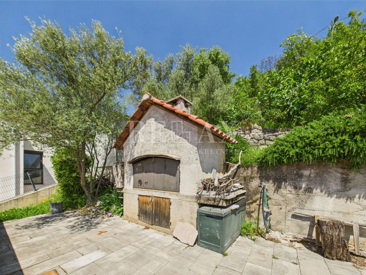 Dramalj - casa in pietra con vista panoramica