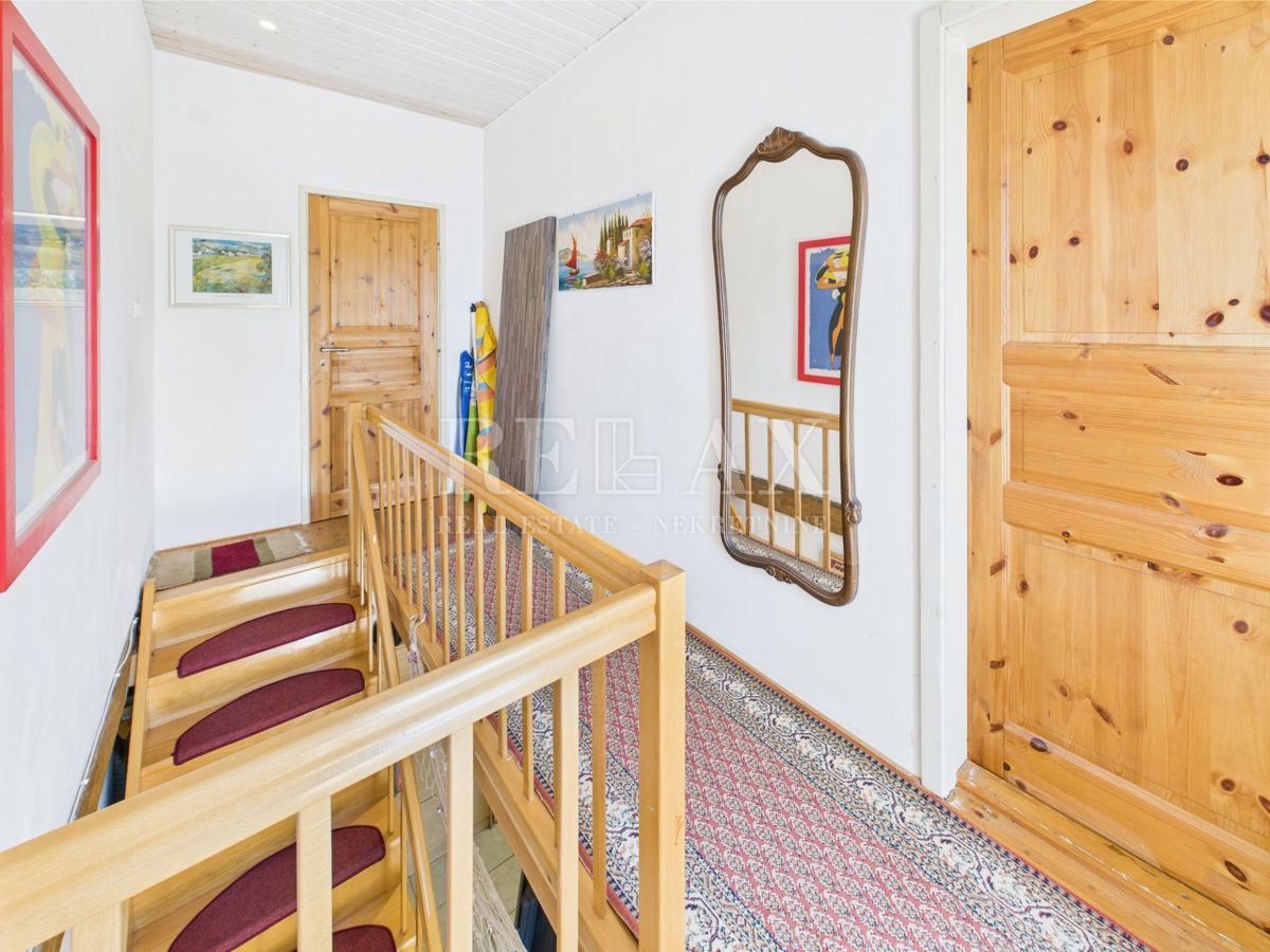 Dramalj - casa in pietra con vista panoramica