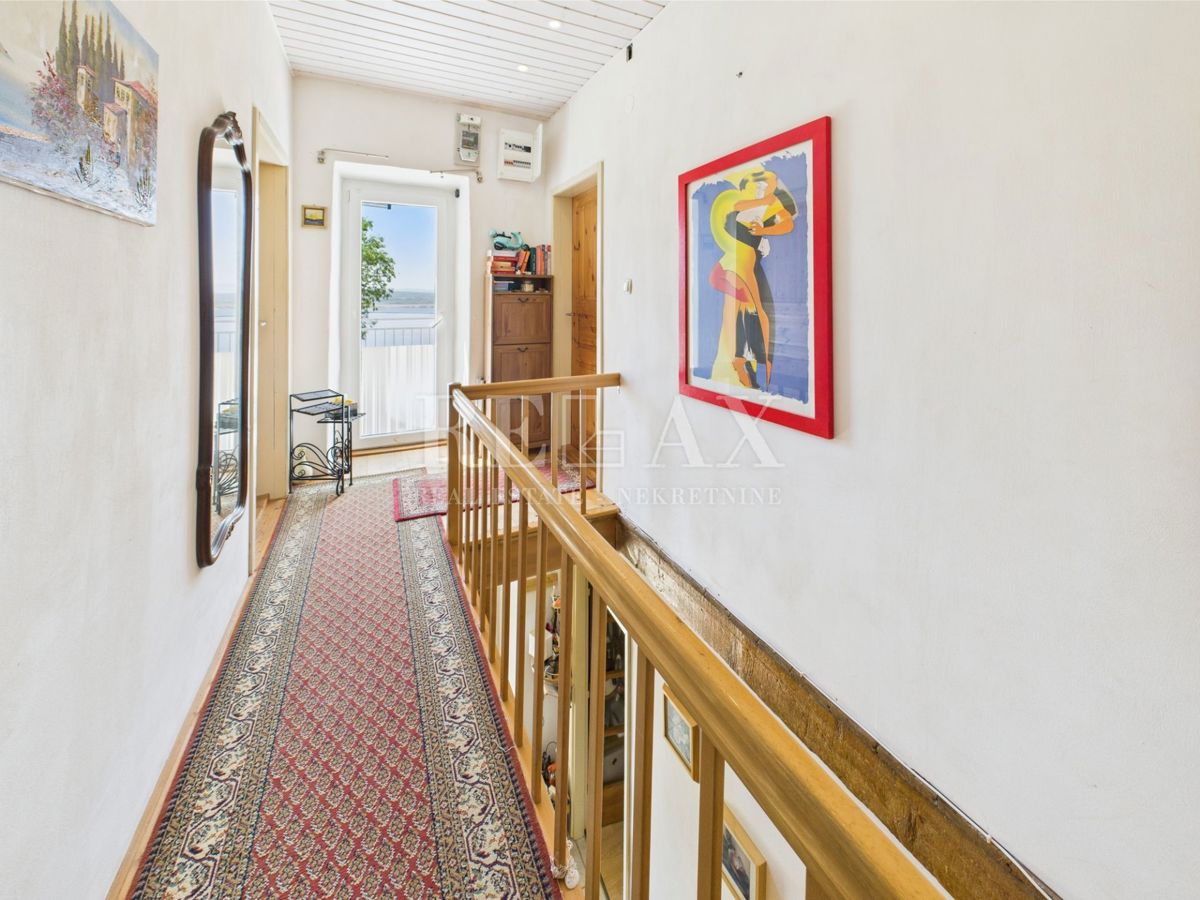 Dramalj - casa in pietra con vista panoramica