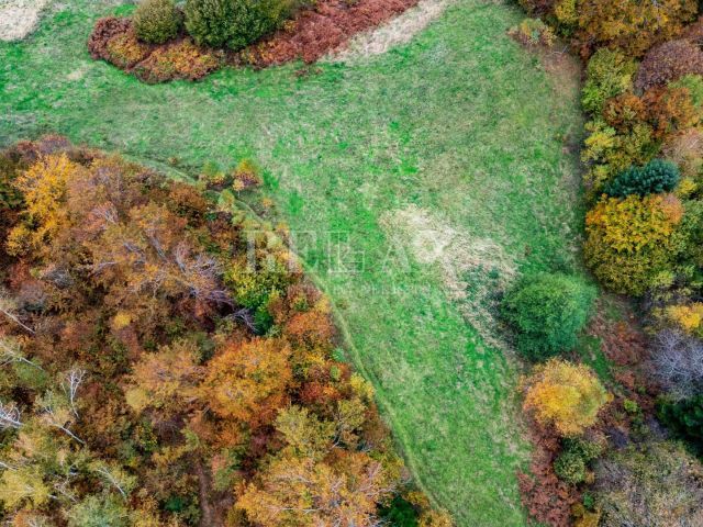 Fužine - opportunità di investimento, terreno vicino al lago