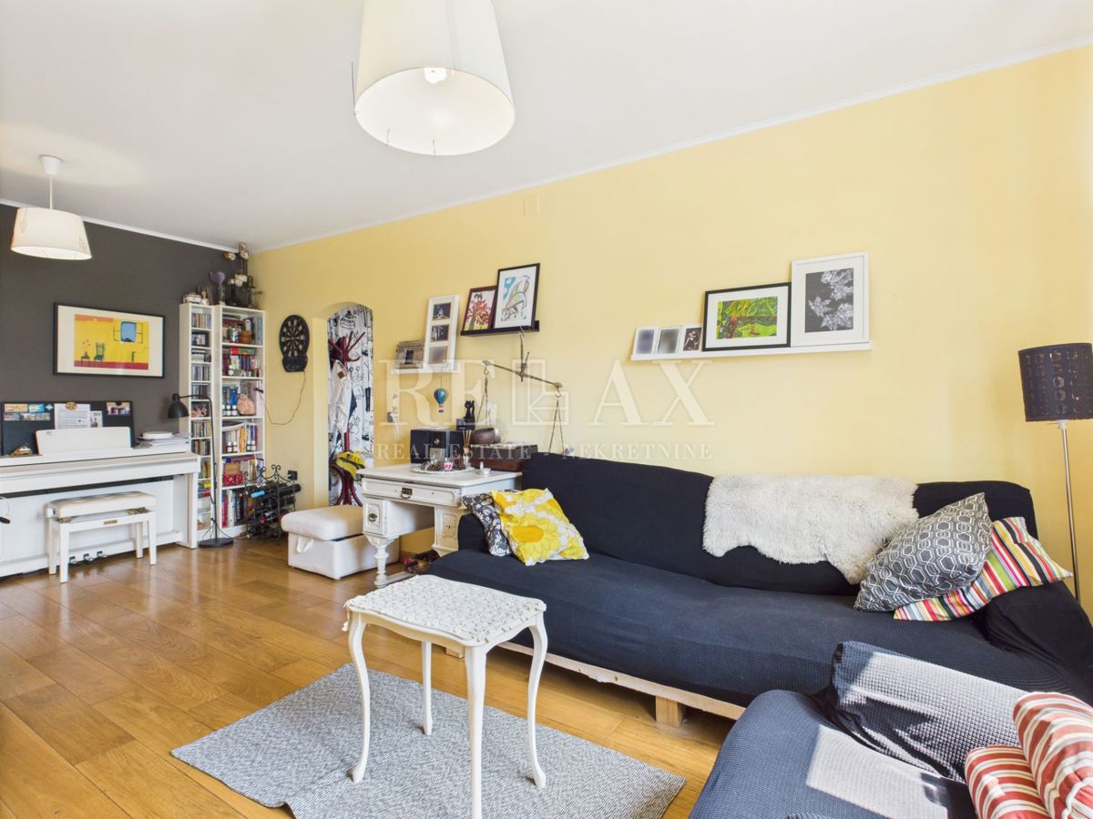 Crikvenica - spazioso appartamento con giardino e parcheggio