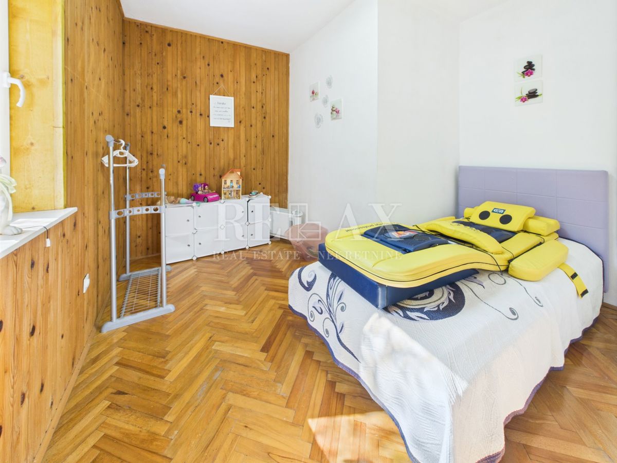 Volarice, Senj - casa a un piano con ampio giardino