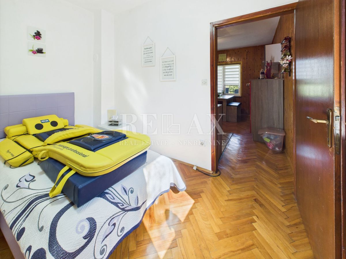 Volarice, Senj - casa a un piano con ampio giardino