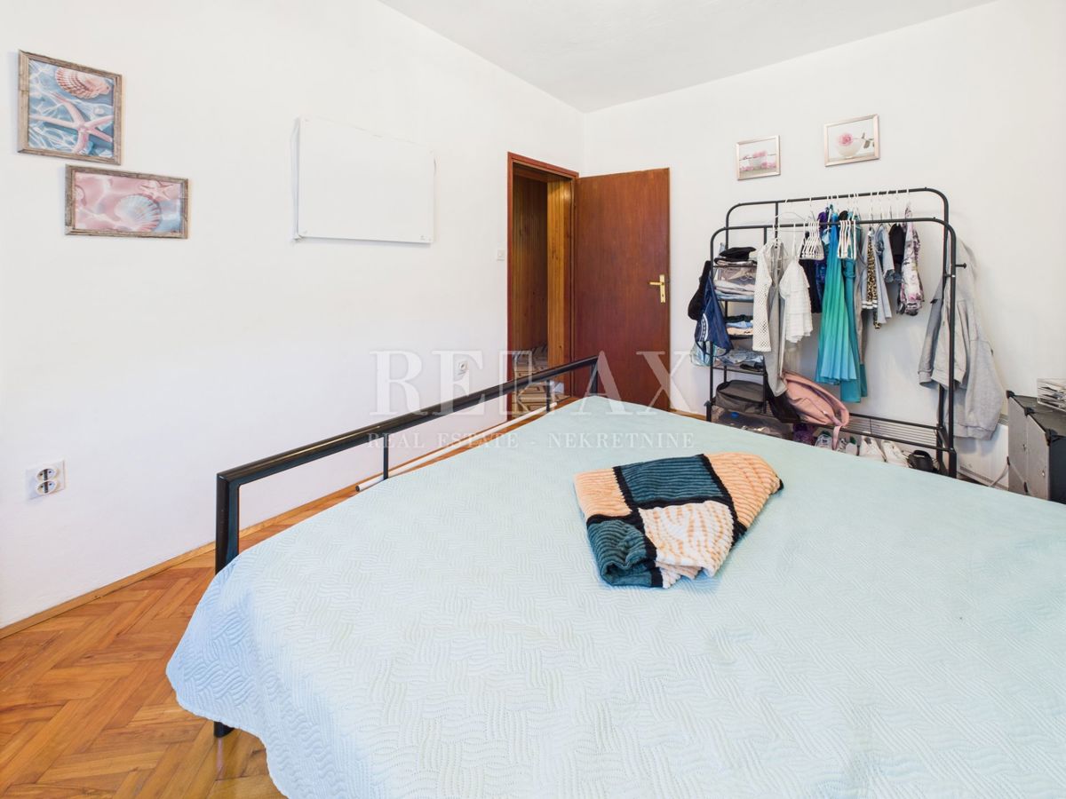 Volarice, Senj - casa a un piano con ampio giardino