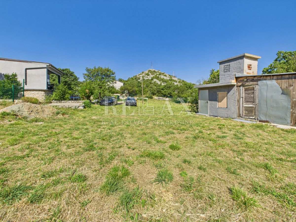 Volarice, Senj - casa a un piano con ampio giardino
