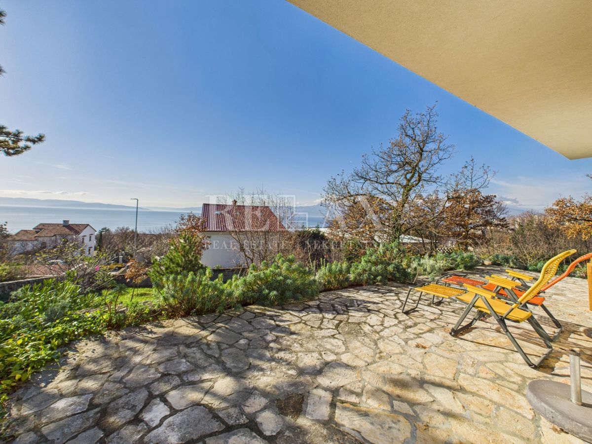 Kostrena - villa con piscina e vista mare