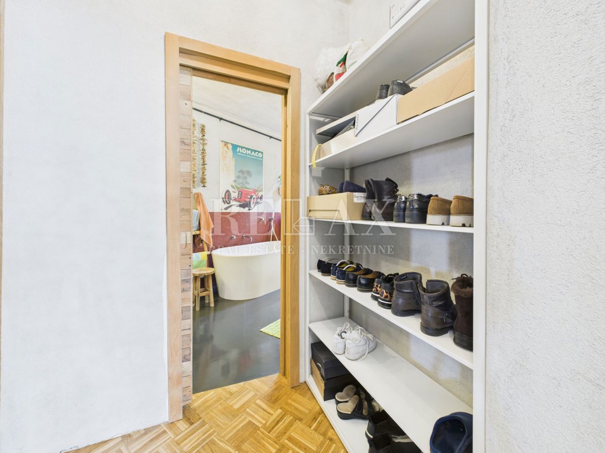 Kostrena - villa con piscina e vista mare