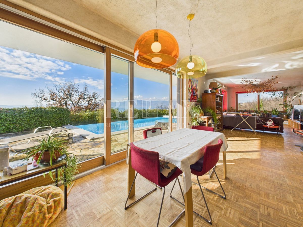 Kostrena - villa con piscina e vista mare