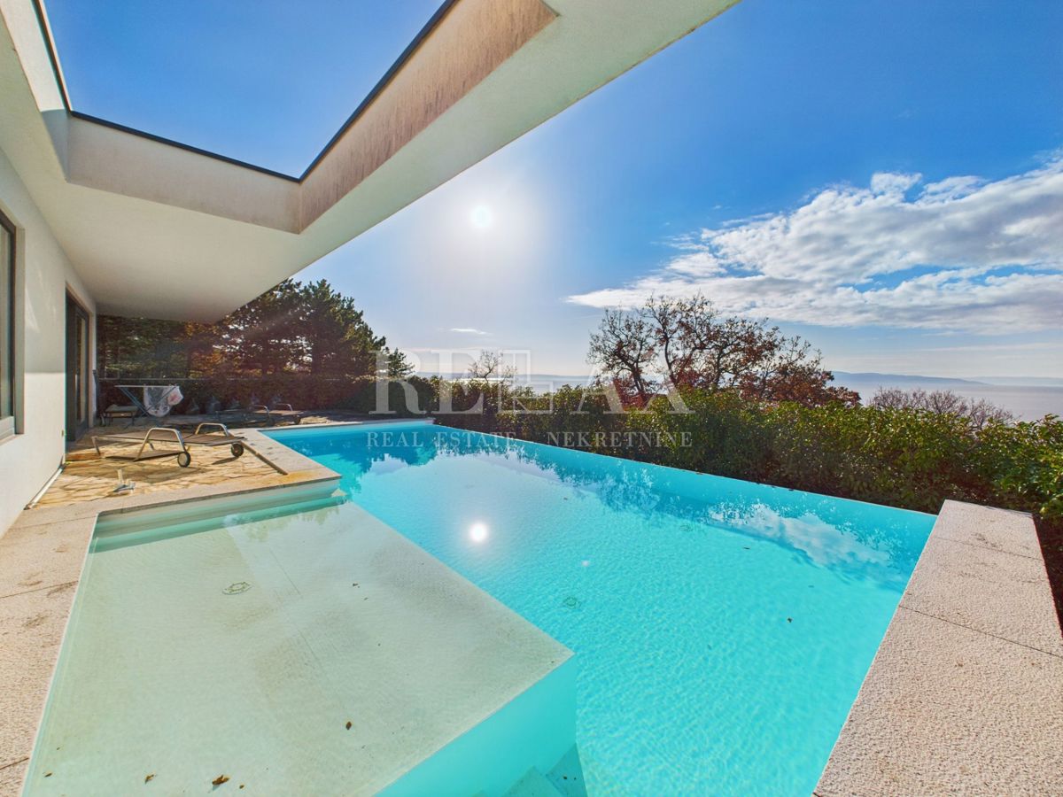 Kostrena - villa con piscina e vista mare