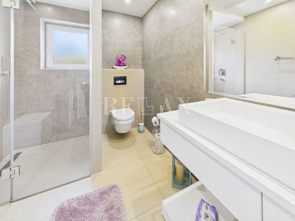 Klenovica - villa con piscina