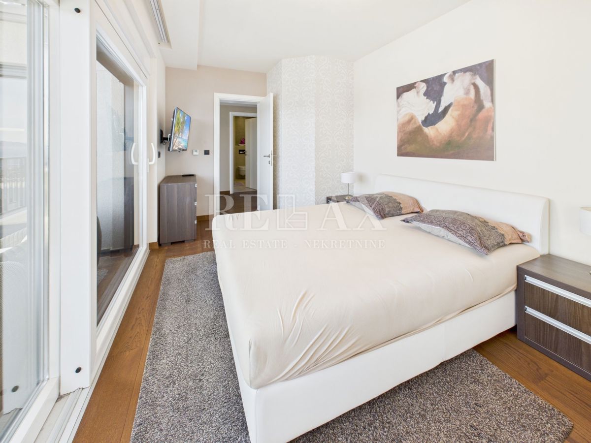 Klenovica - villa con piscina