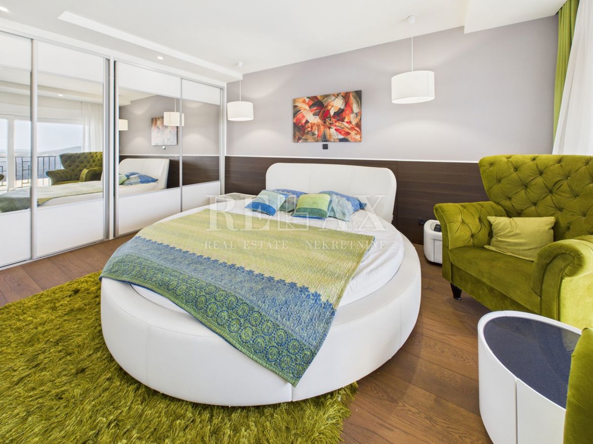 Klenovica - villa con piscina