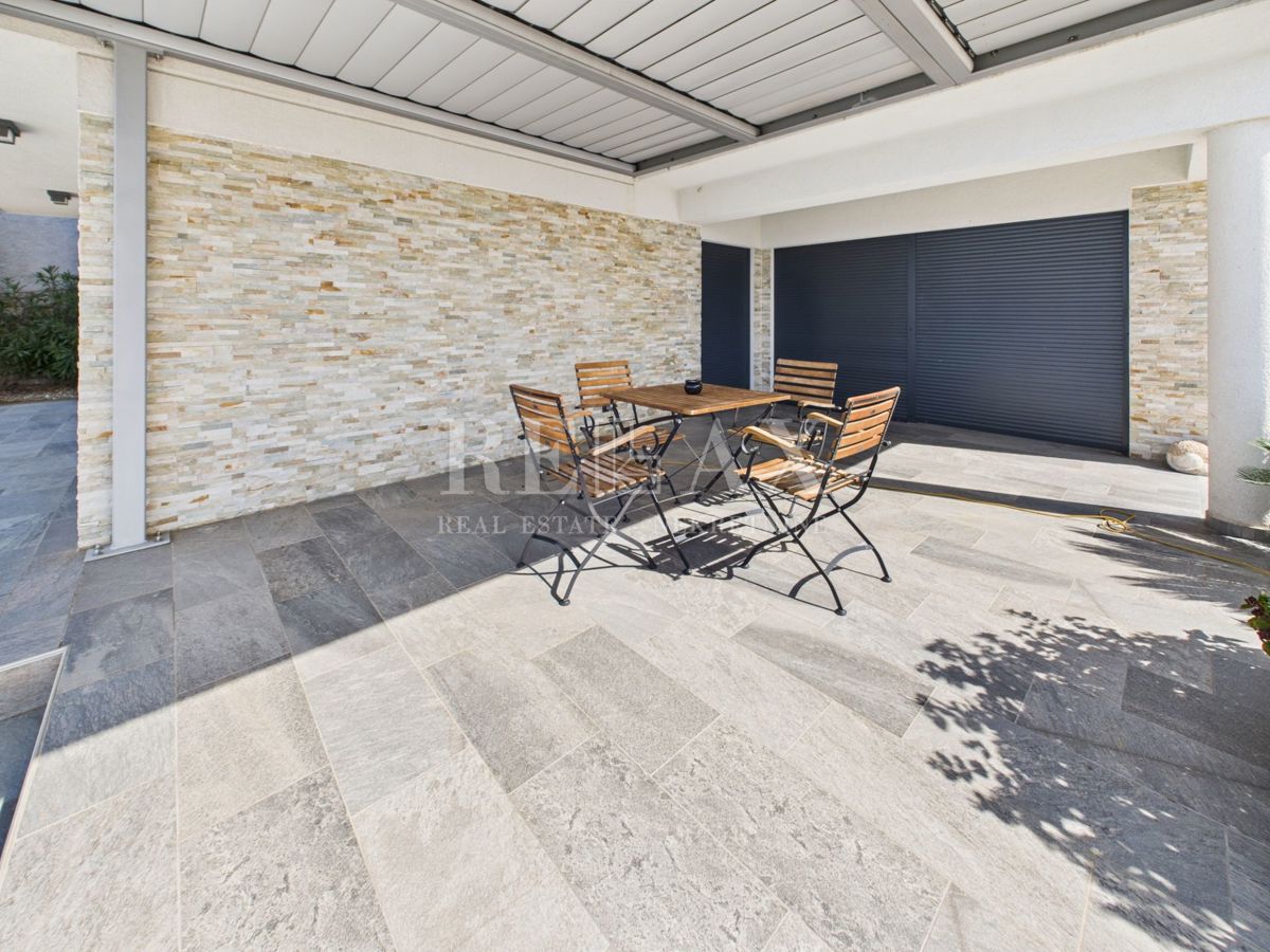 Klenovica - villa con piscina