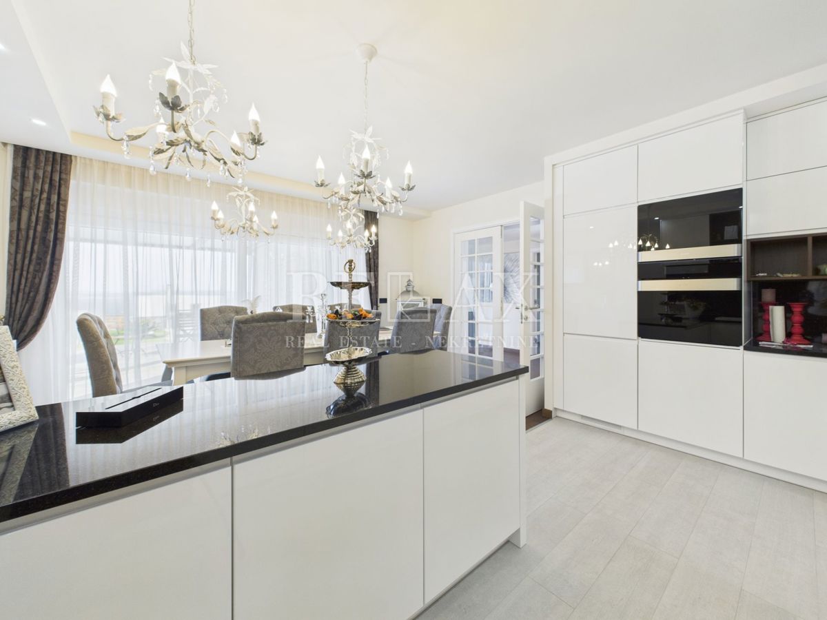 Klenovica - villa con piscina