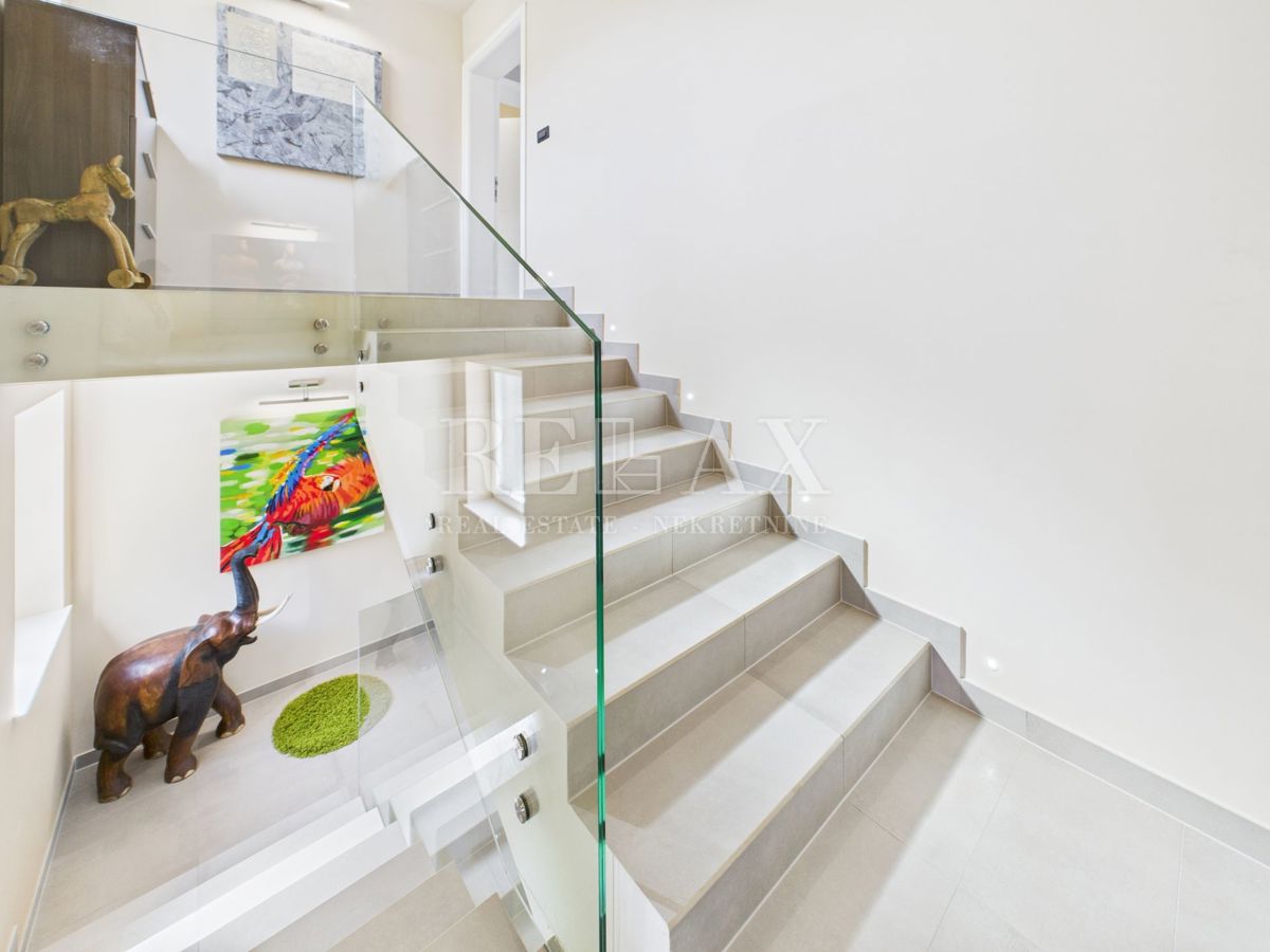 Klenovica - villa con piscina