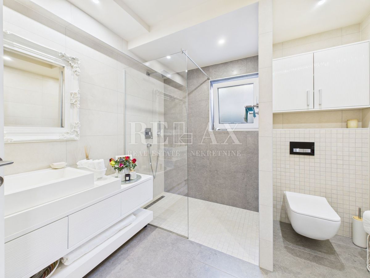 Klenovica - villa con piscina