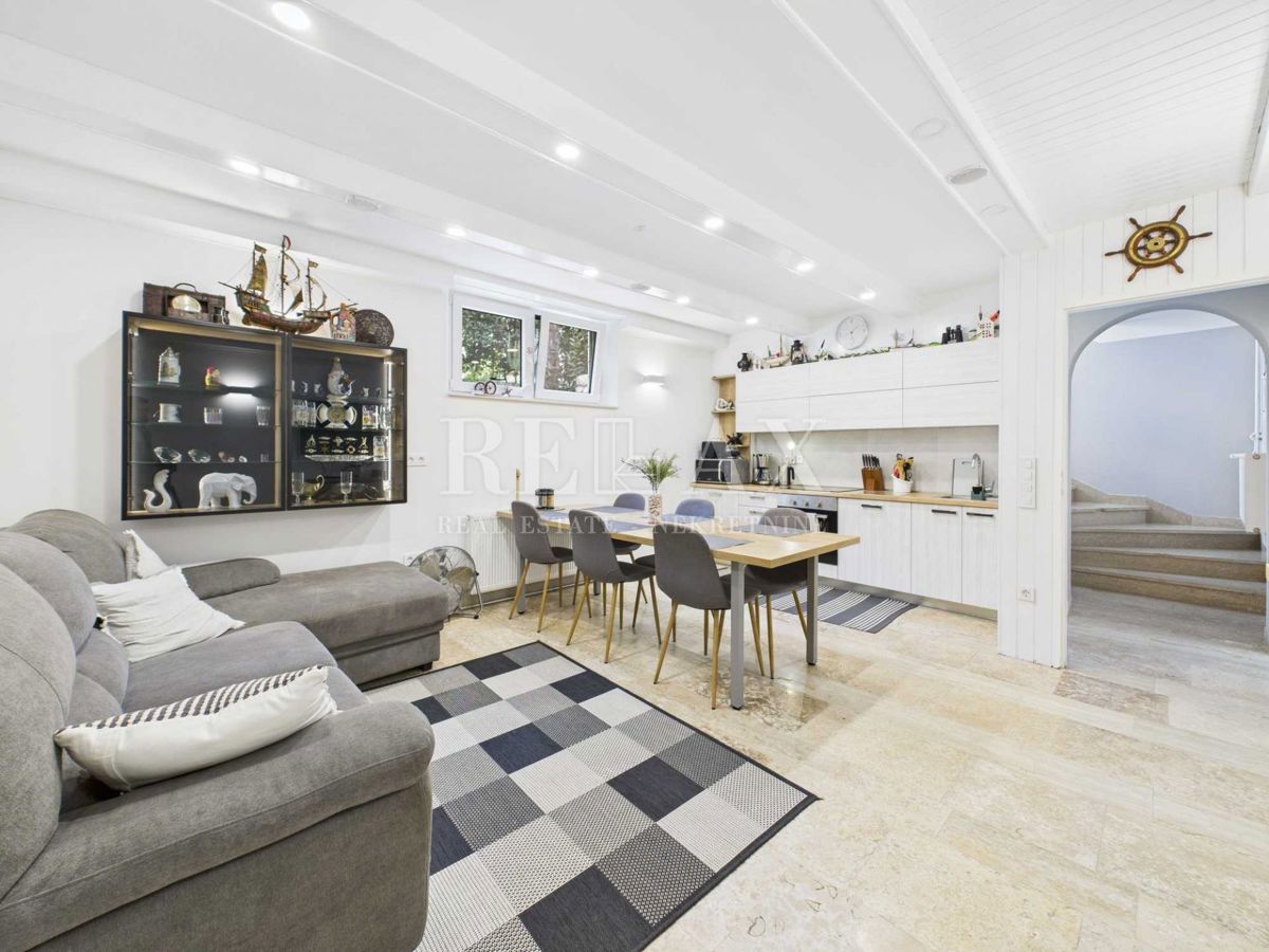 Dramalj - Edificio residenziale, ideale per investimenti