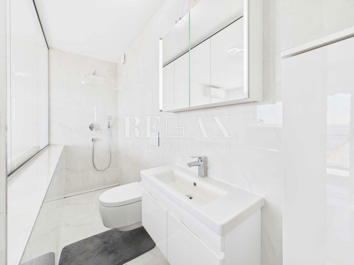 Dramalj - Edificio residenziale, ideale per investimenti