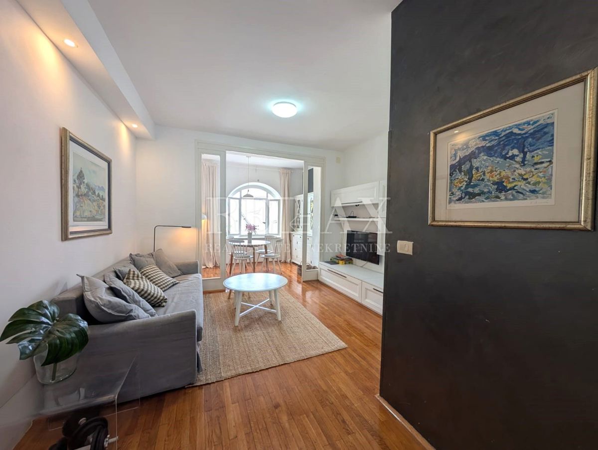 Opatija – appartamento Affascinante Vicino al Mare, 52 m²