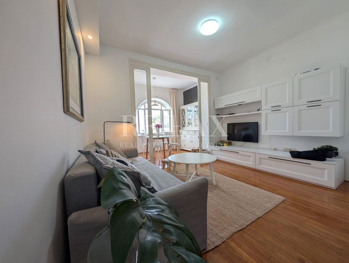 Opatija – appartamento Affascinante Vicino al Mare, 52 m²