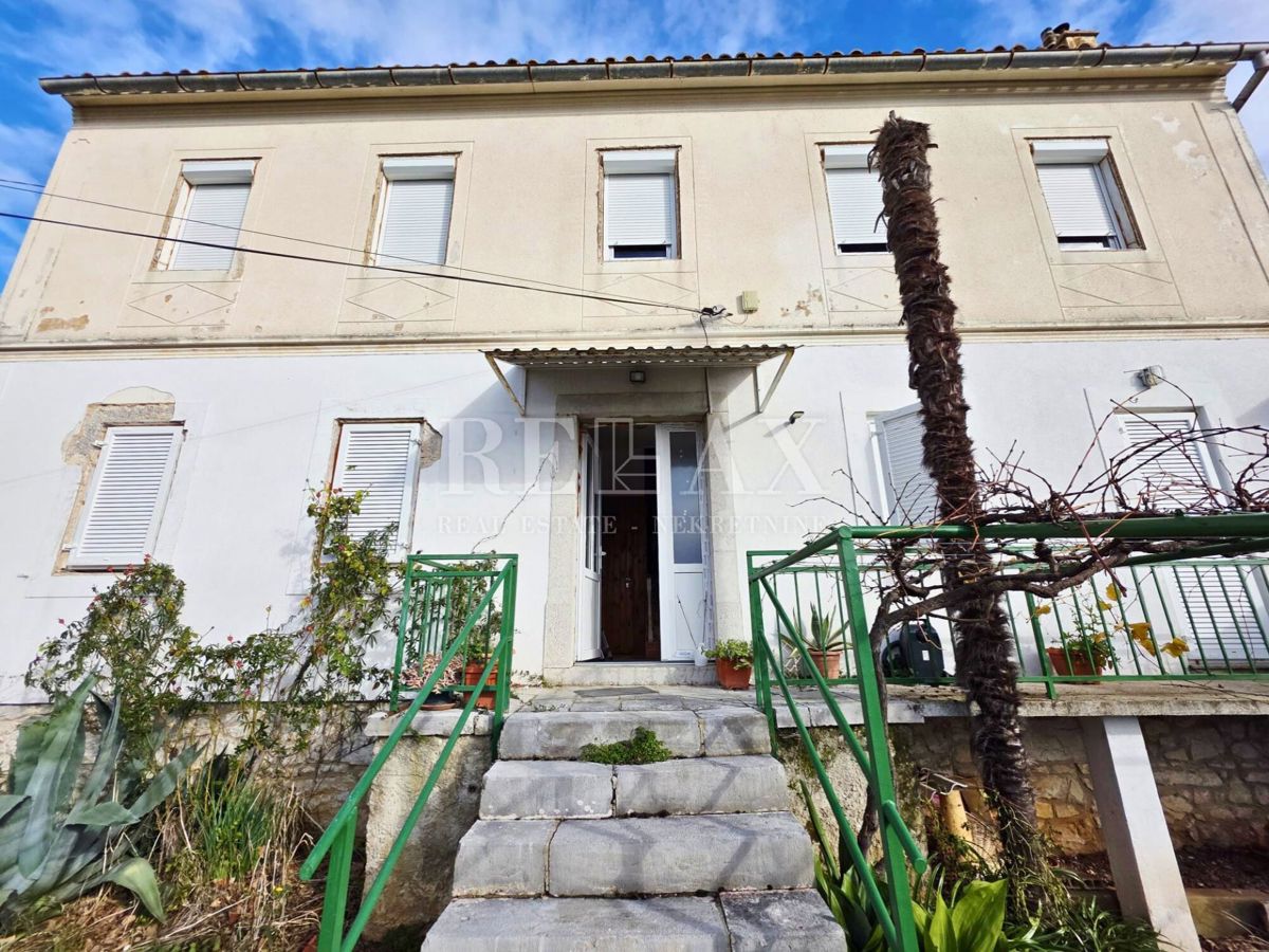 Crikvenica - casa con vista panoramica, 3782 m2 di giardino