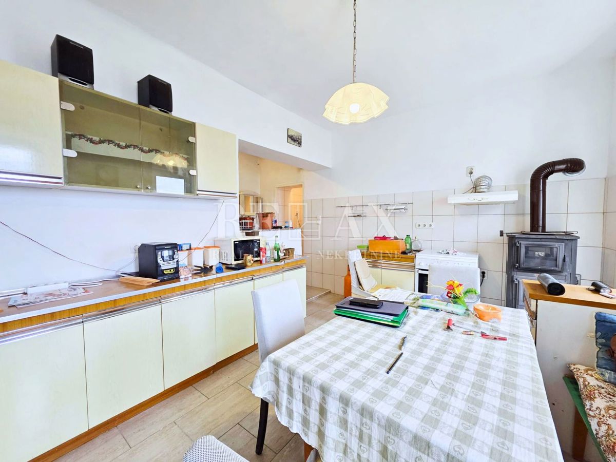 Crikvenica - casa con vista panoramica, 3782 m2 di giardino