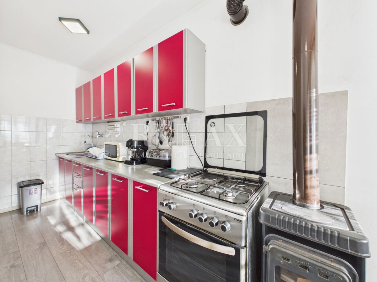 Kukuljanovo - casa, antico e rovina con un grande giardino