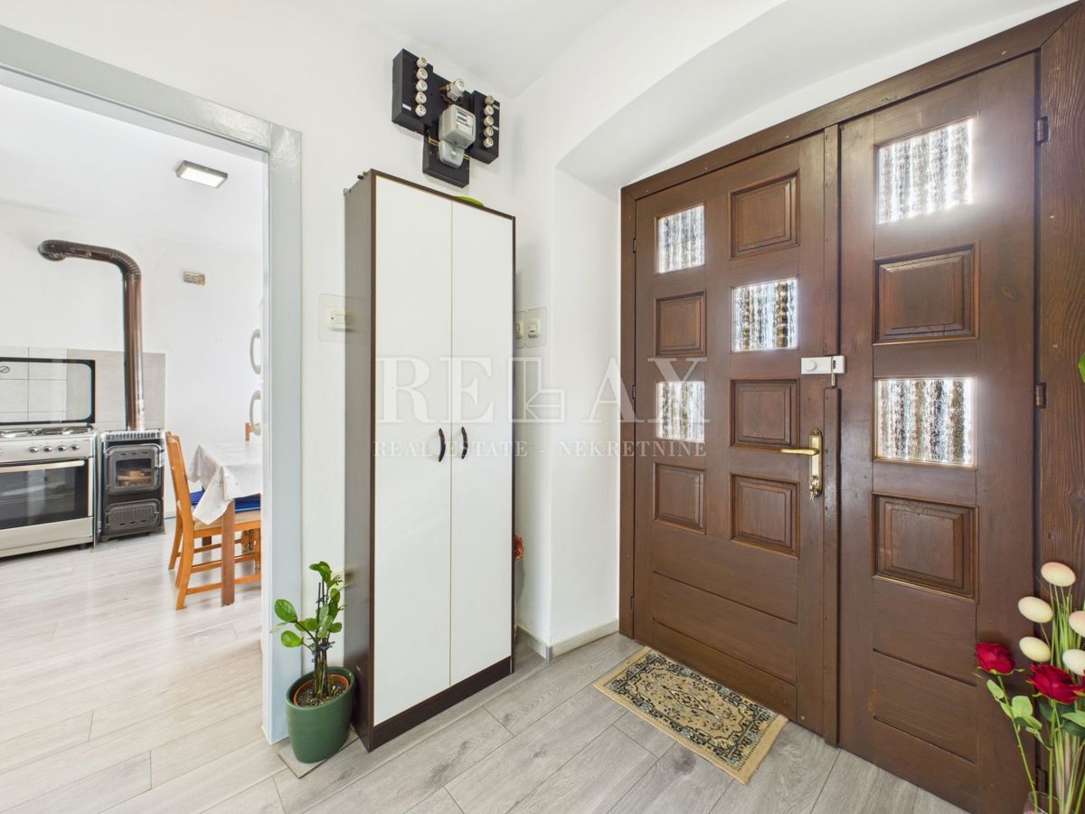 Kukuljanovo - casa, antico e rovina con un grande giardino