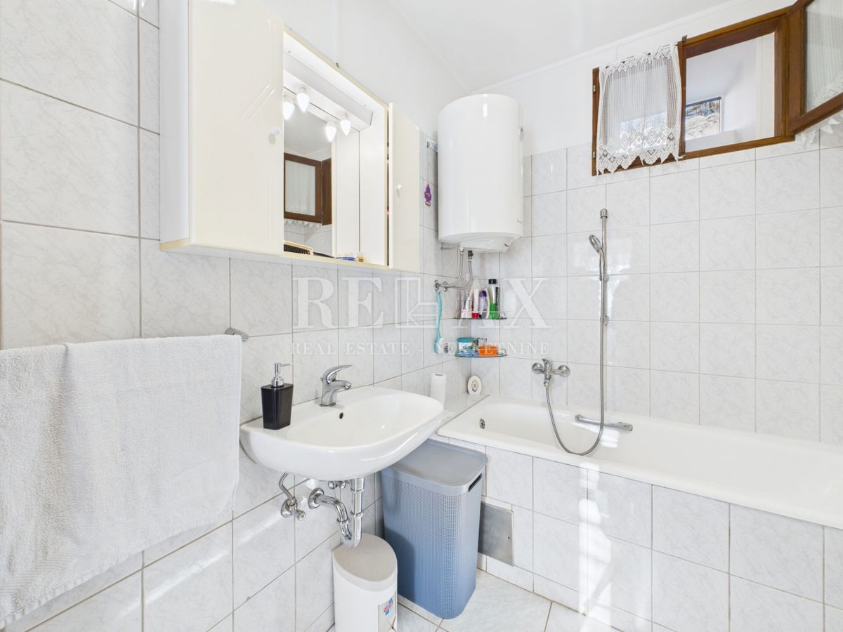 Kukuljanovo - casa, antico e rovina con un grande giardino