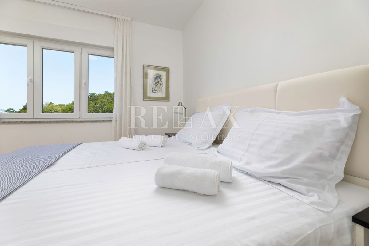 Povile - villa con piscina, a pochi passi dal mare