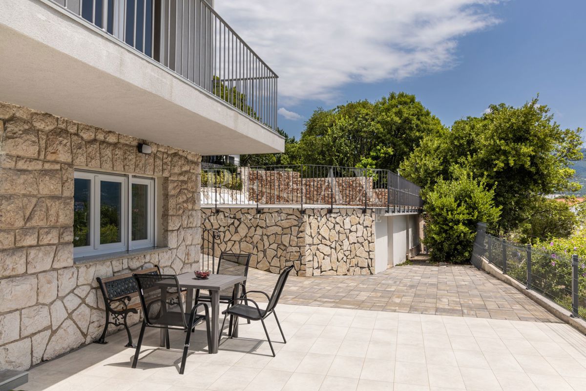 Povile - villa con piscina, a pochi passi dal mare