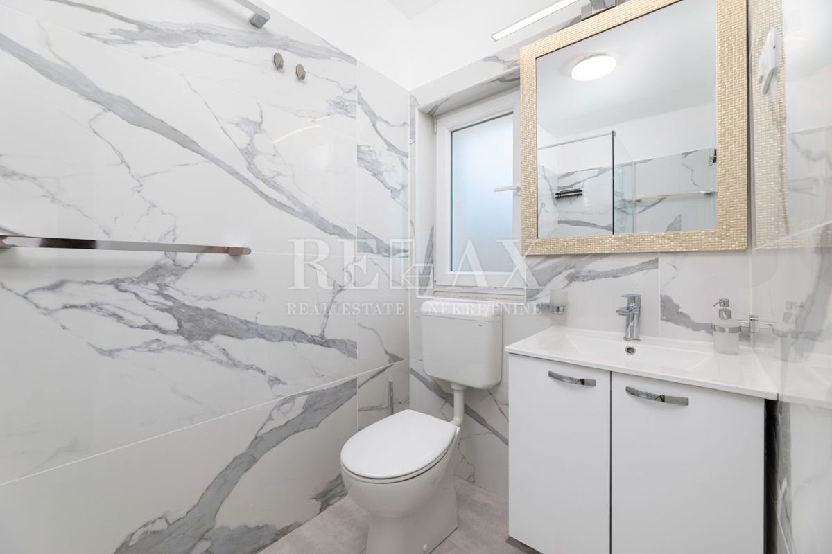 Povile - villa con piscina, a pochi passi dal mare