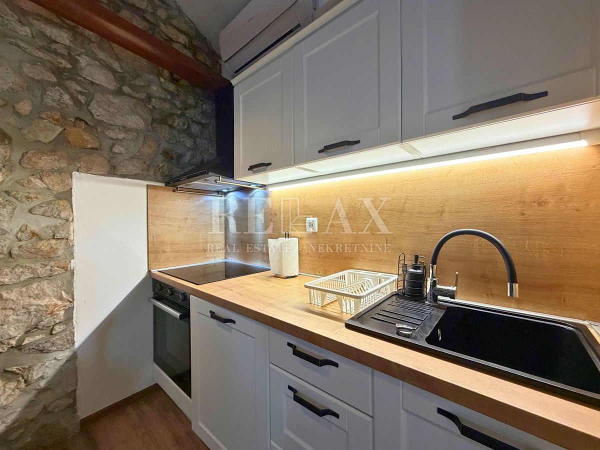 Crikvenica - appartamento in seconda fila al mare, centro