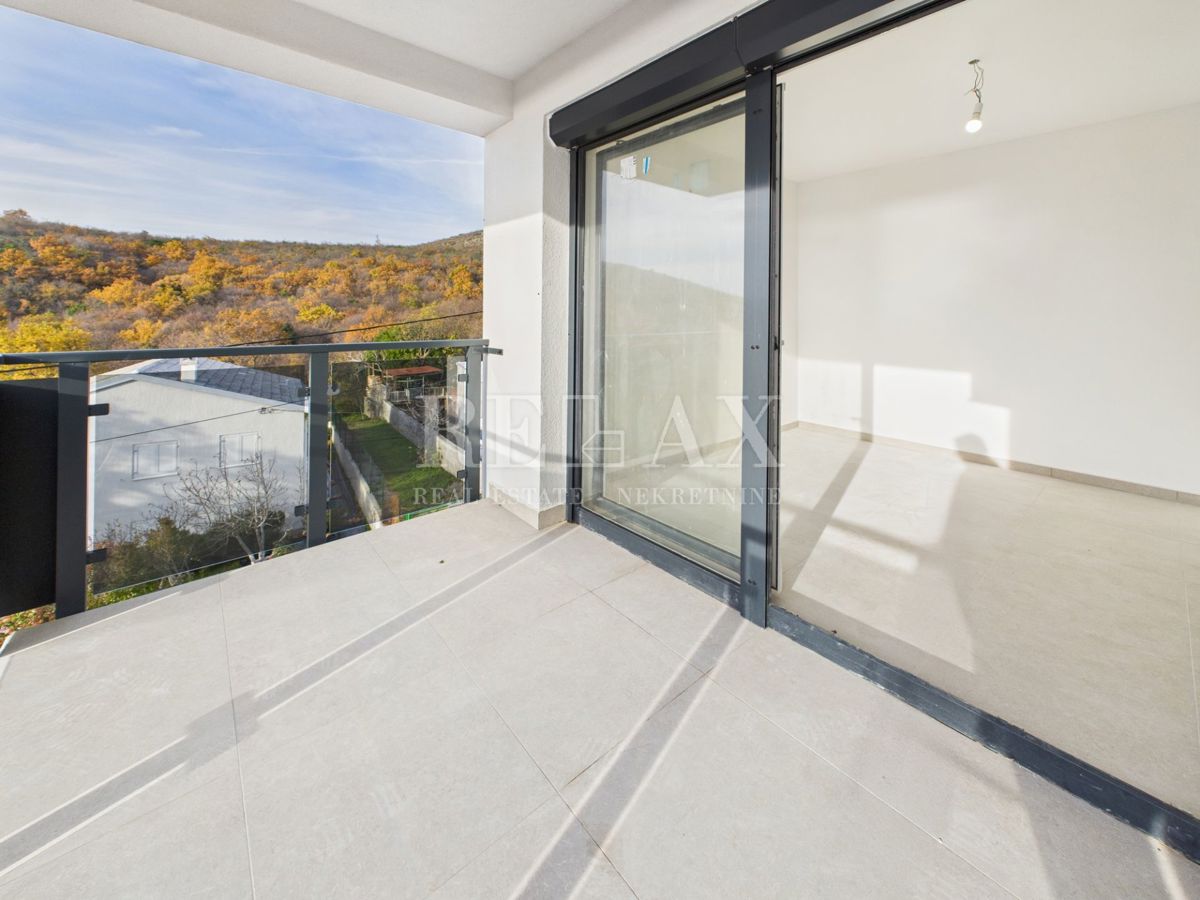 Povile – appartamento con due camere da letto e vista, nuova costruzione