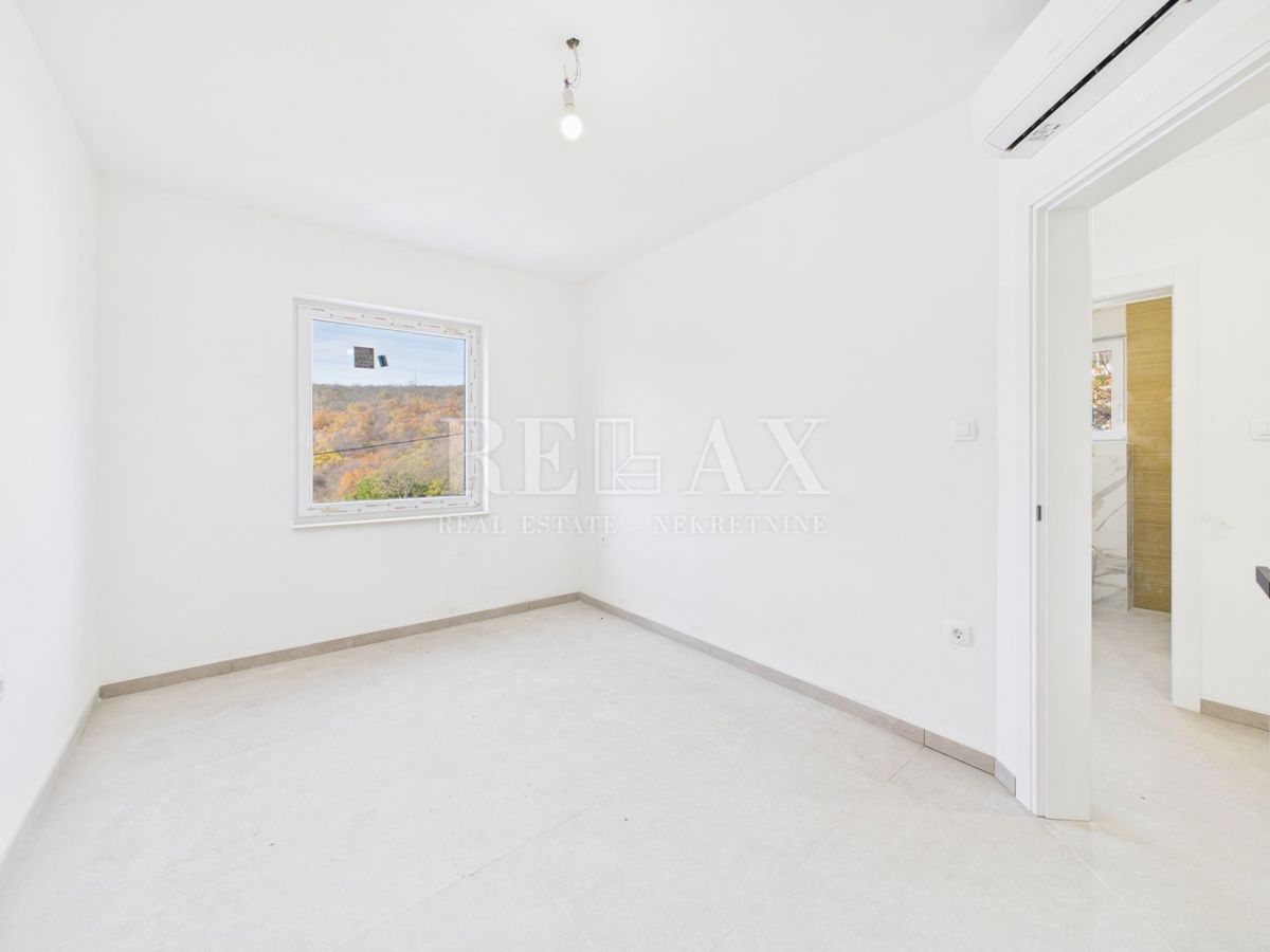 Povile – appartamento con due camere da letto e vista, nuova costruzione