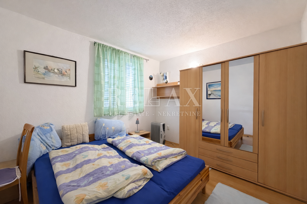 Novi Vinodolski - condominio in seconda fila sul mare