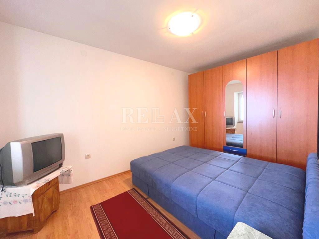 Novi Vinodolski - Casa con tre appartamenti