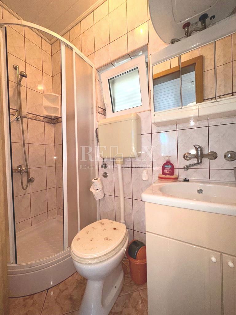 Novi Vinodolski - Casa con tre appartamenti