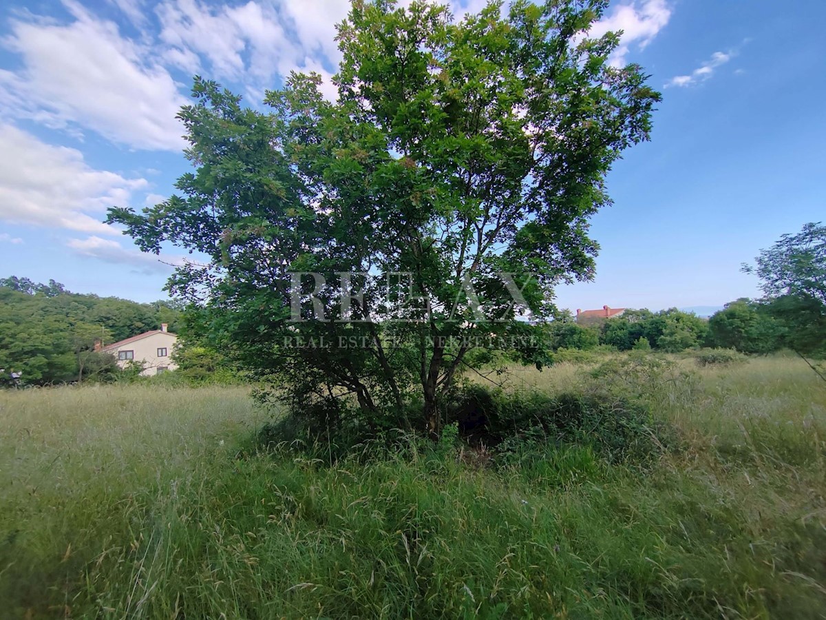 Viškovo, Marčelji - terreno edificabile di 4700 m2