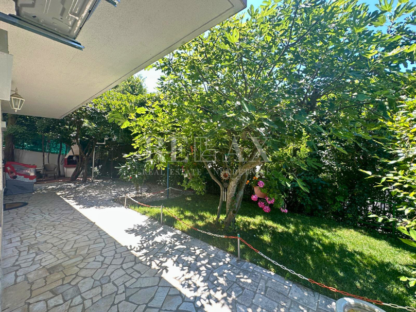 Selce - Casa con giardino e vista mare