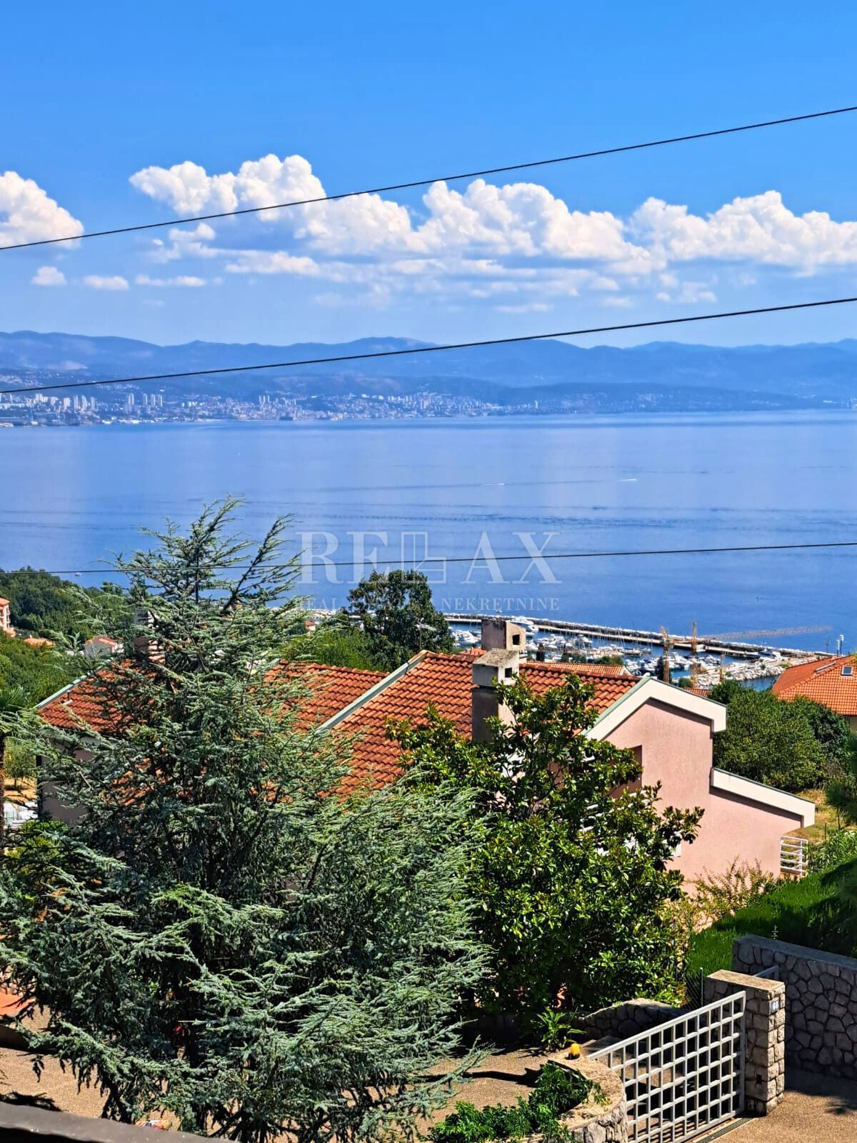 Abbazia, Ičići - appartamento con mansarda aggiuntiva